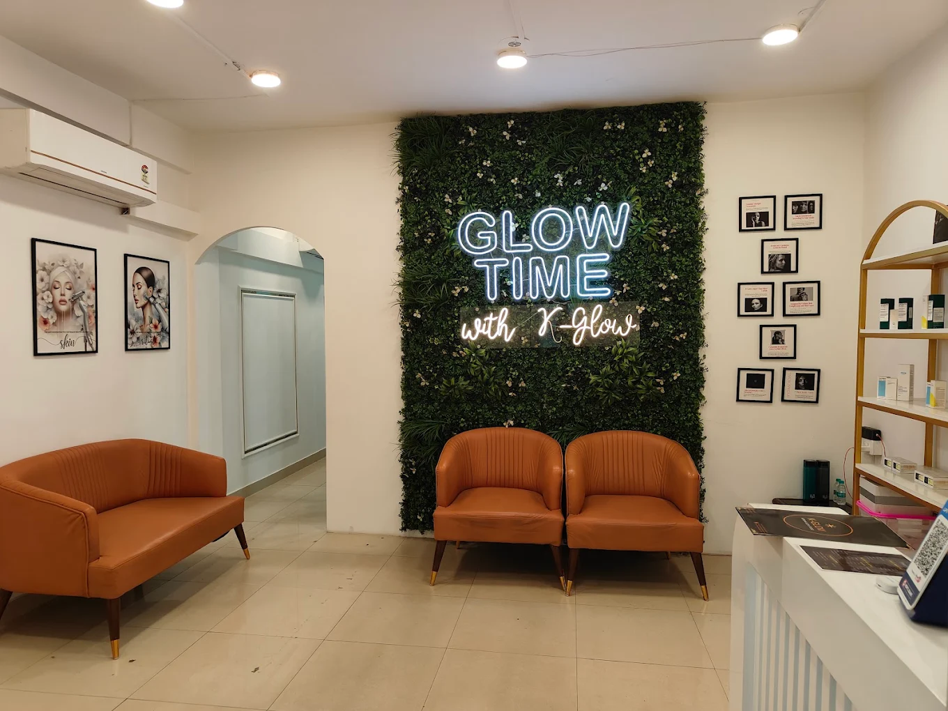 K-Glow studio in Mayur Vihar Phase 1, East Delhi